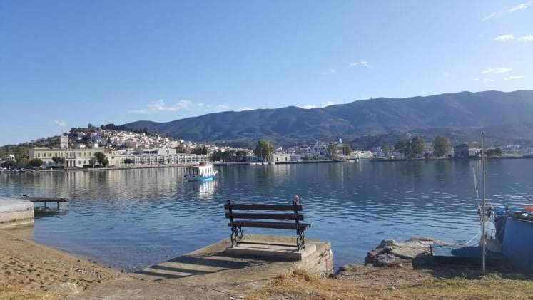 Ferienwohnung Sunray Studio In Poros Poros Town Exterior foto